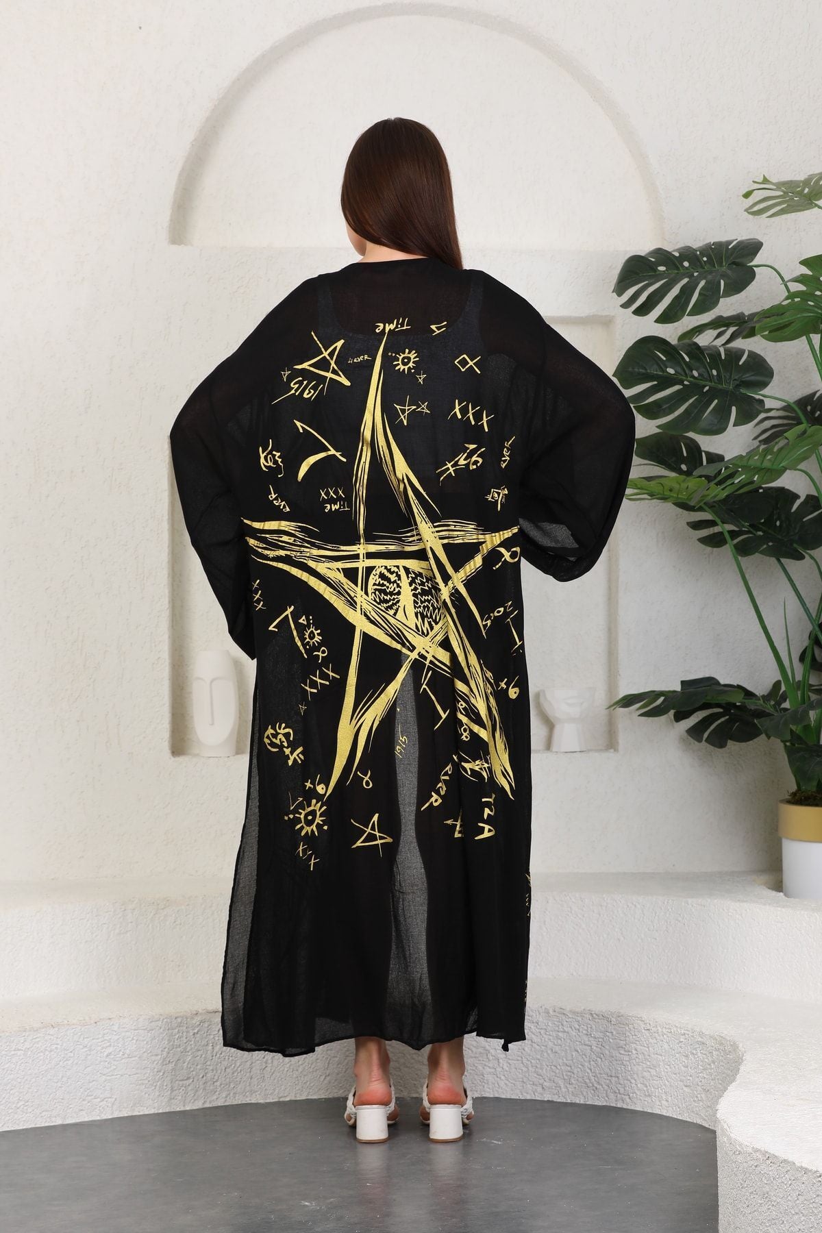 Uniquely Designed Printed Kimonos